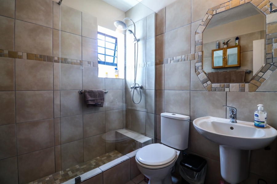 2 Bedroom Property for Sale in Knysna Central Western Cape